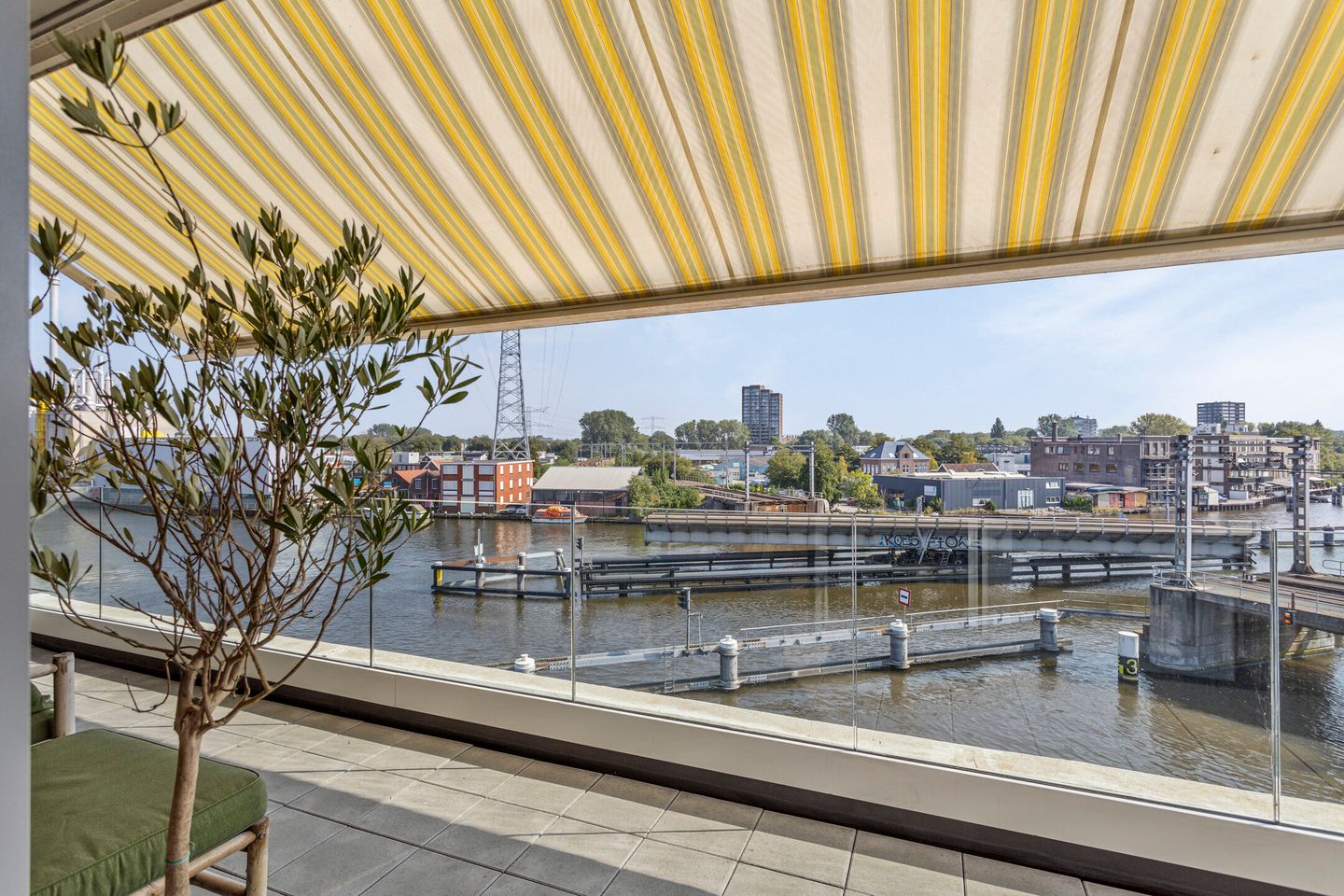 Foto 19 van Westzijde 444