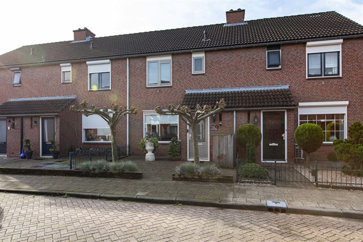 View photo 5 of Haamstraat 15