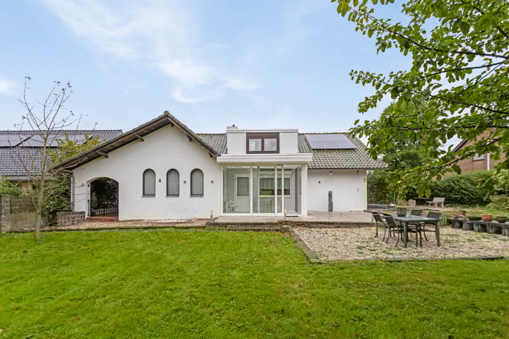 Photo 5 of Prickart 32