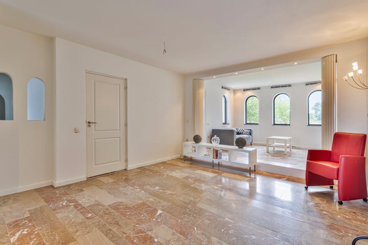 Photo 13 of Prickart 32