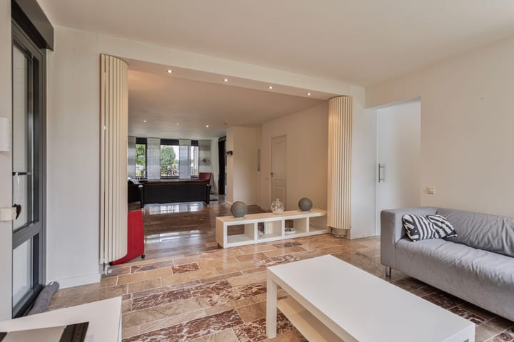 Photo 15 of Prickart 32