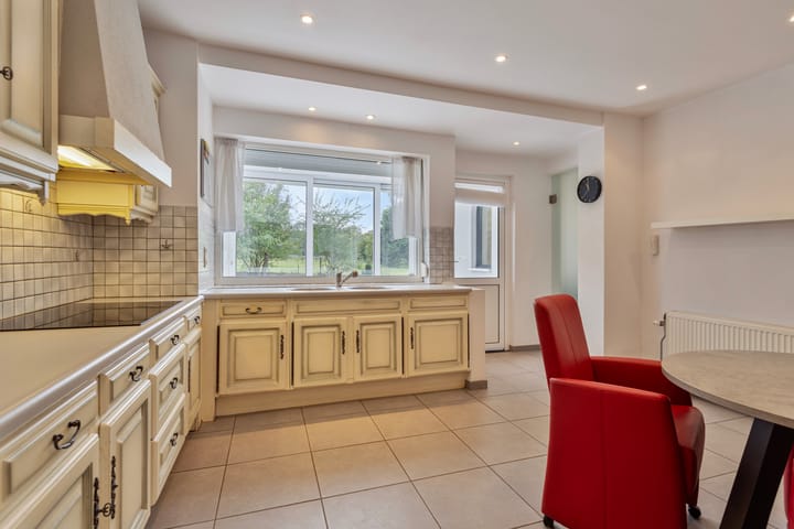 Photo 18 of Prickart 32