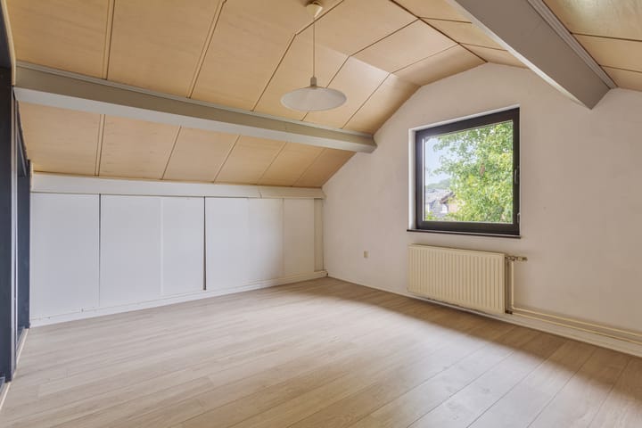 Photo 30 of Prickart 32