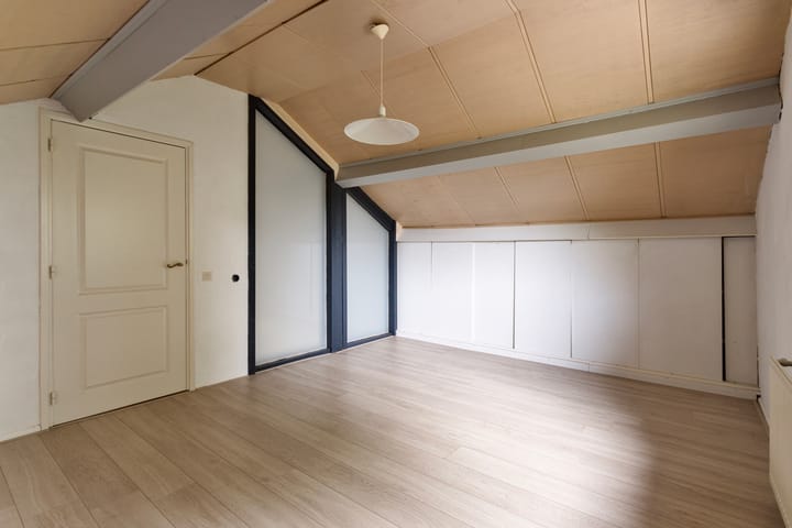 Photo 32 of Prickart 32