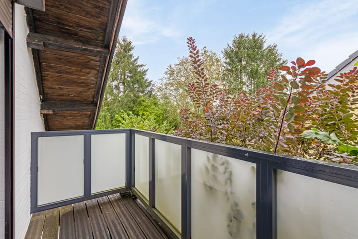 Photo 50 of Prickart 32