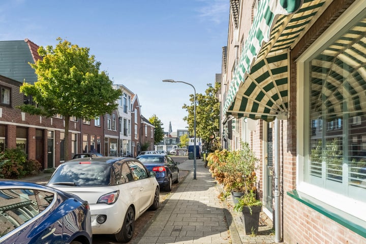 Bekijk foto 3 van Fabriciusstraat 7