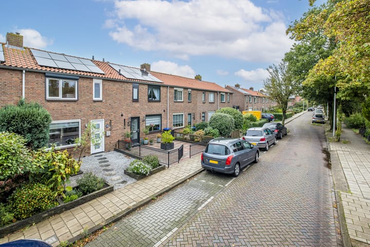 Foto 8 van Julianalaan 57