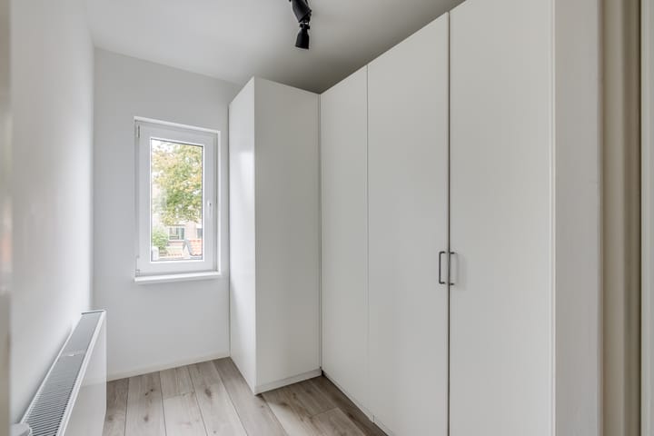 Foto 32 van Julianalaan 57