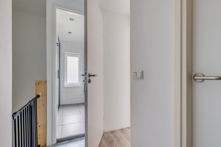 Foto 38 van Julianalaan 57