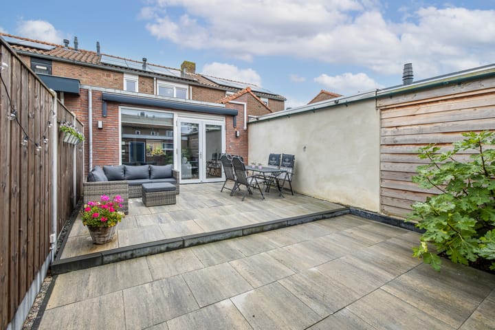 Foto 44 van Julianalaan 57