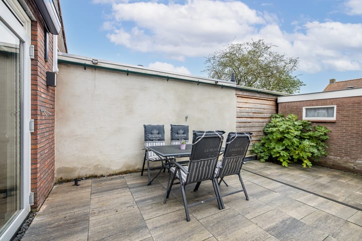 Foto 47 van Julianalaan 57