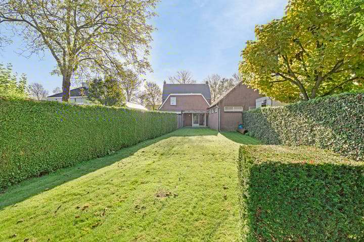 Photo 29 of Burgemeester Verheugtstraat 33