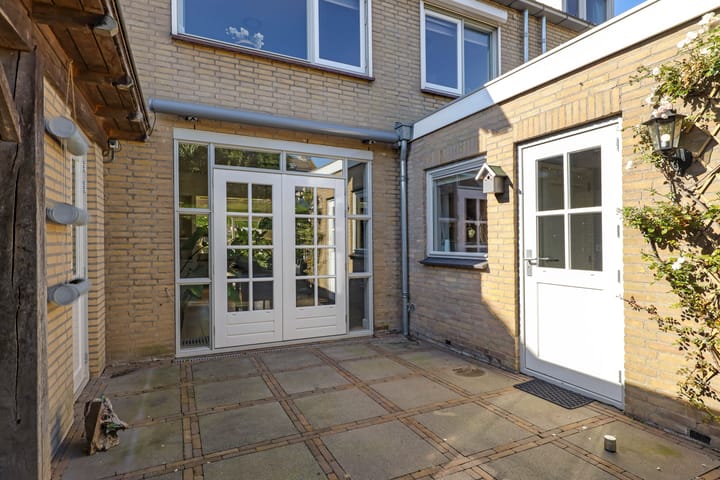 Foto 62 van Burgemeester Lewe van Aduardstraat 29