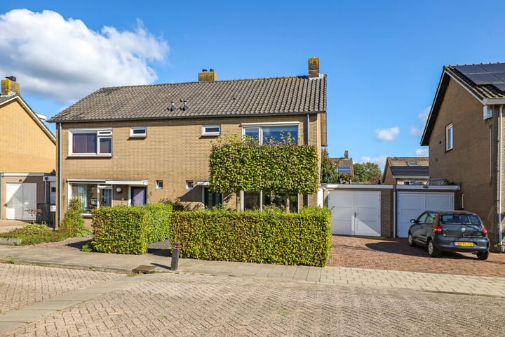 Foto 65 van Burgemeester Lewe van Aduardstraat 29