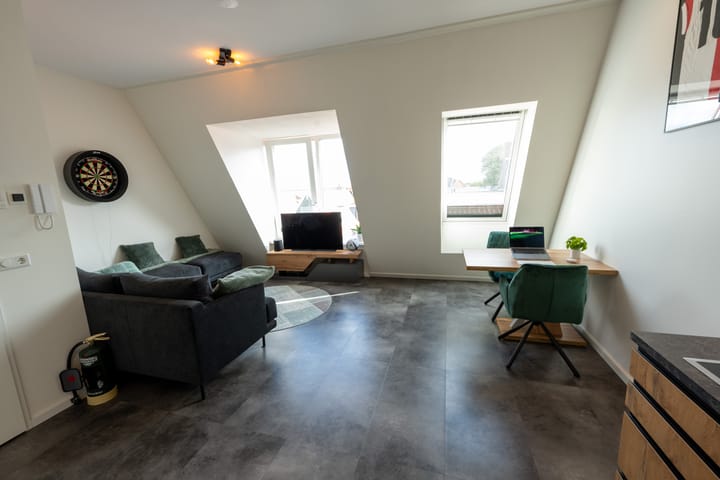 Photo 1 of Kantoorstraat 7-J