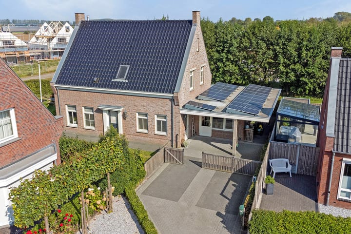 Photo 4 of Herman de Ruijterstraat 56