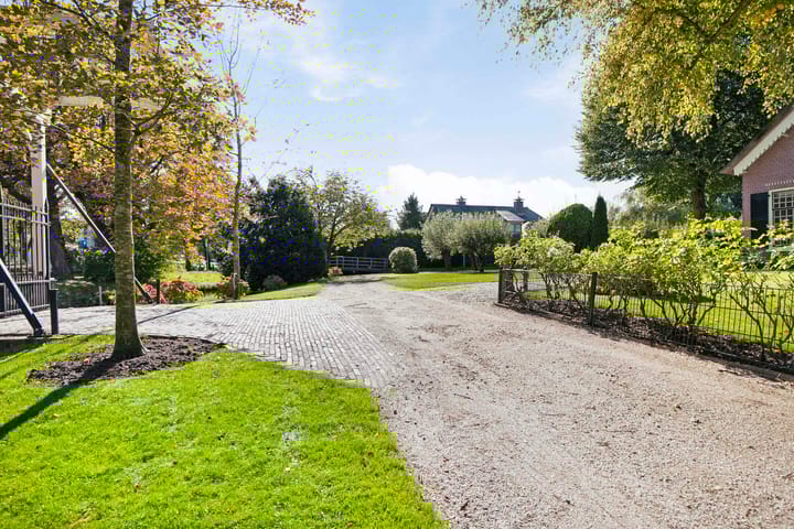 Photo 10 of Leidseweg 553