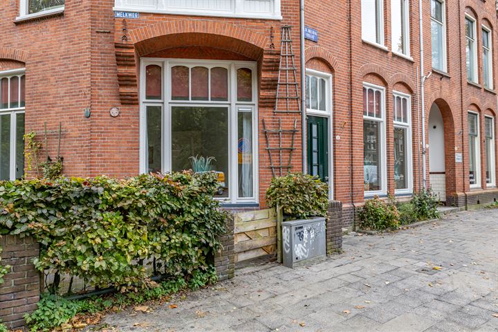 View photo 1 of H.W. Mesdagstraat 2