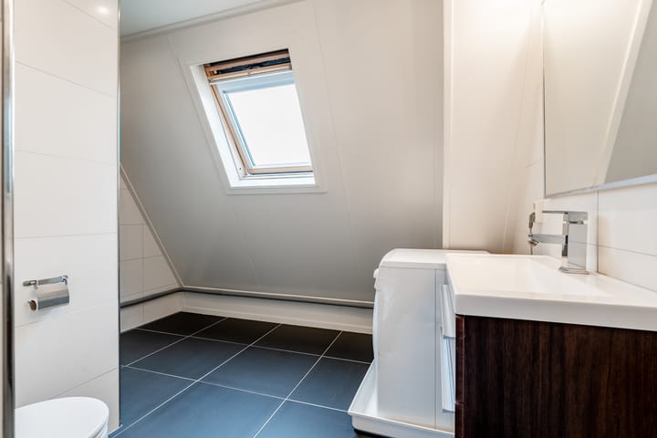 Foto 36 van Kanaalweg-West 66-B