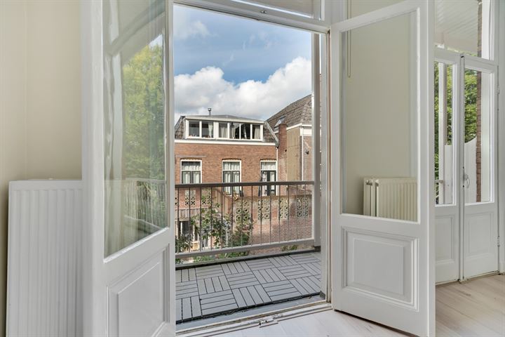 Bekijk foto 3 van Mgr. van de Weteringstraat 120-C