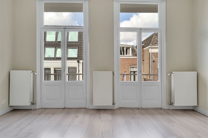 Bekijk foto 10 van Mgr. van de Weteringstraat 120-C