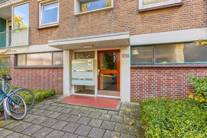 View photo 33 of van Leeuwenstraat 103