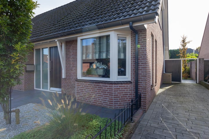 Bekijk foto 47 van Oranjestraat 9