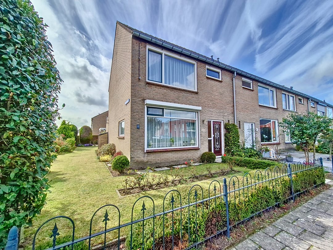 Foto 1 van Burgemeester van Zuijenstraat 19