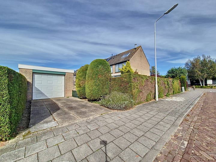 Foto 31 van Burgemeester van Zuijenstraat 19