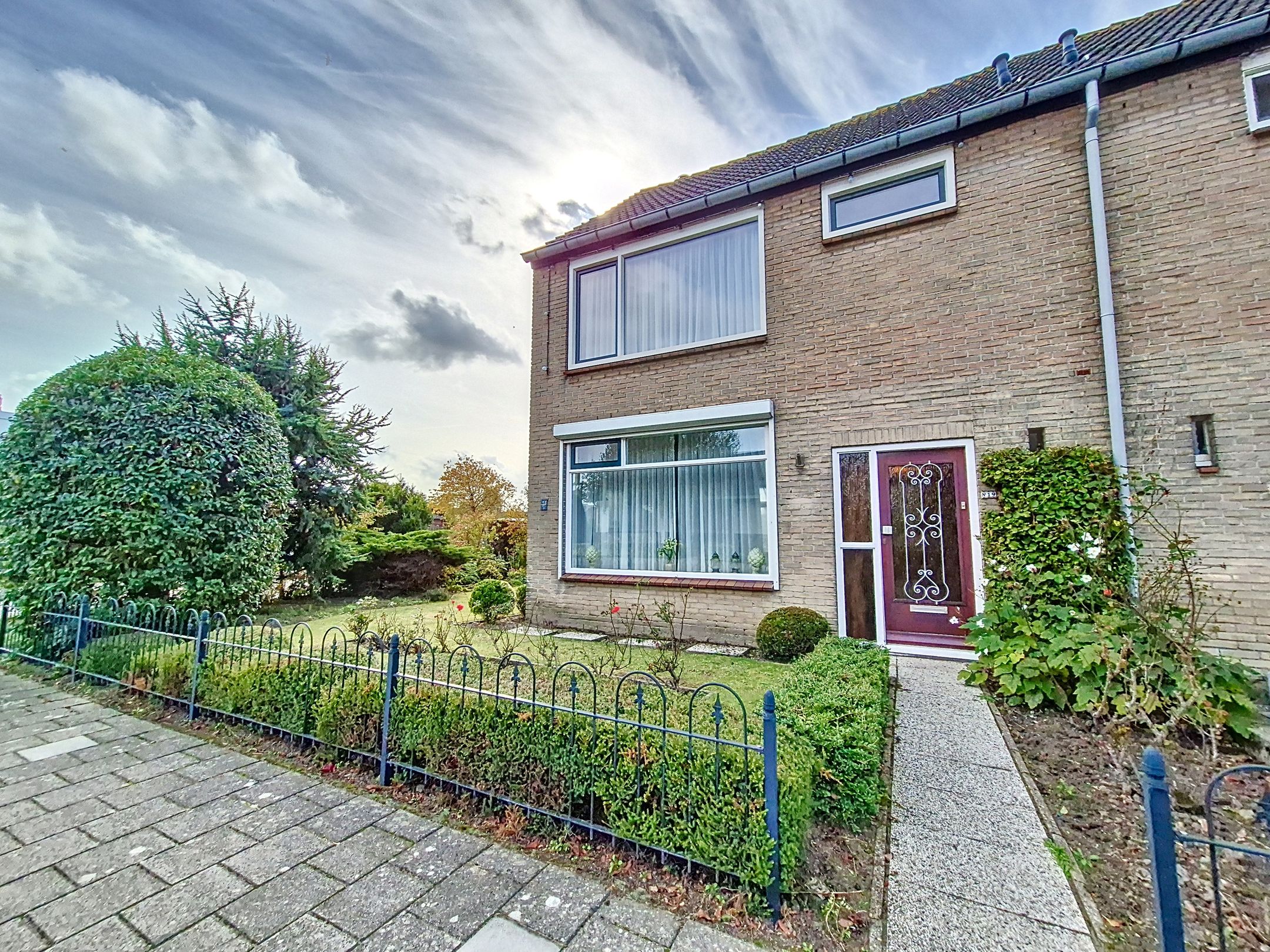 Foto 33 van Burgemeester van Zuijenstraat 19