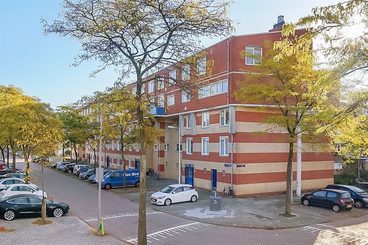 View photo 22 of Kloekhorststraat 319