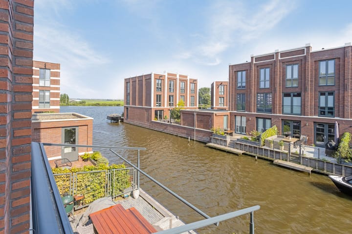 Foto 39 van Thalassa 19