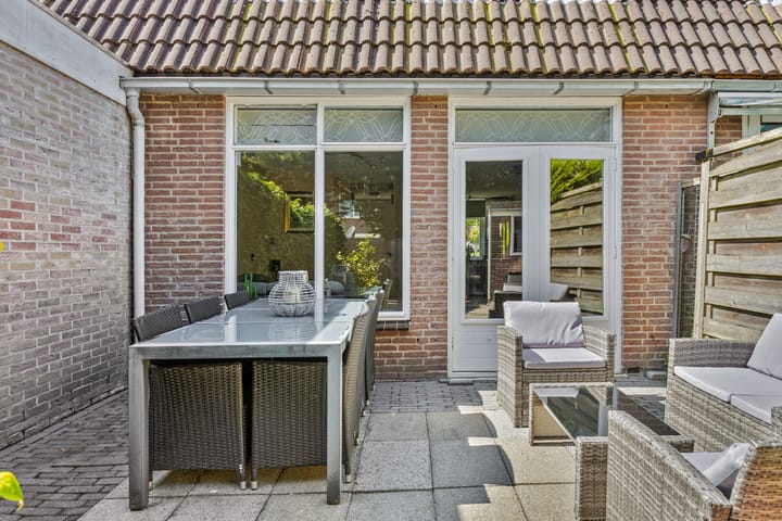 Foto 5 van Adriaan Roland Holststraat 74