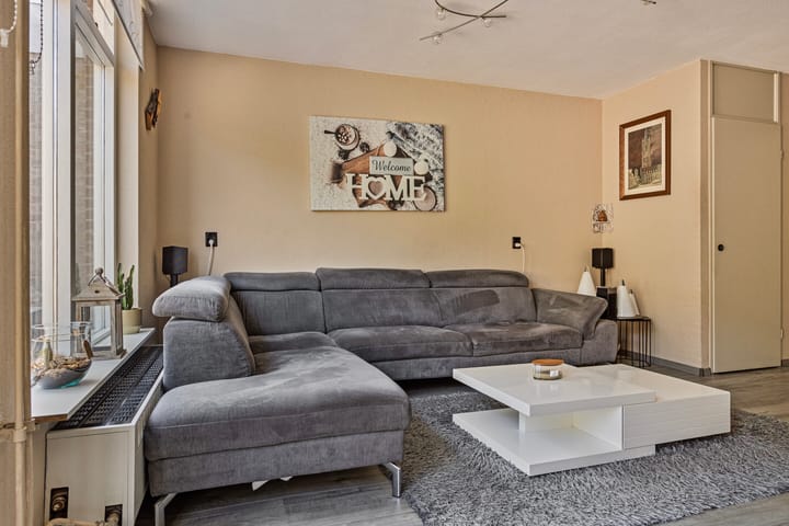 Foto 6 van Adriaan Roland Holststraat 74