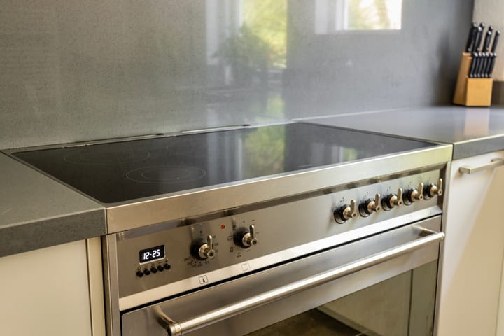 Foto 9 van Adriaan Roland Holststraat 74