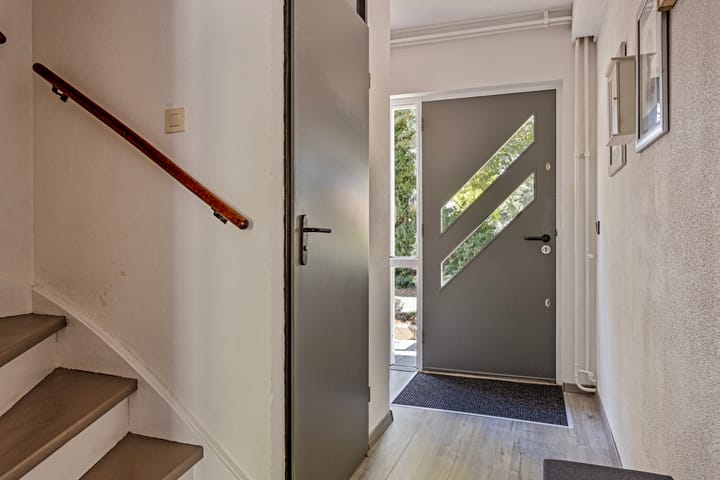 Foto 13 van Adriaan Roland Holststraat 74