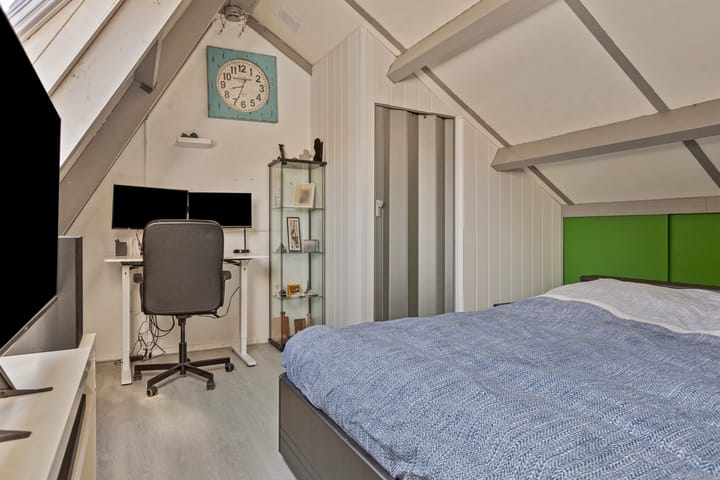 Foto 20 van Adriaan Roland Holststraat 74