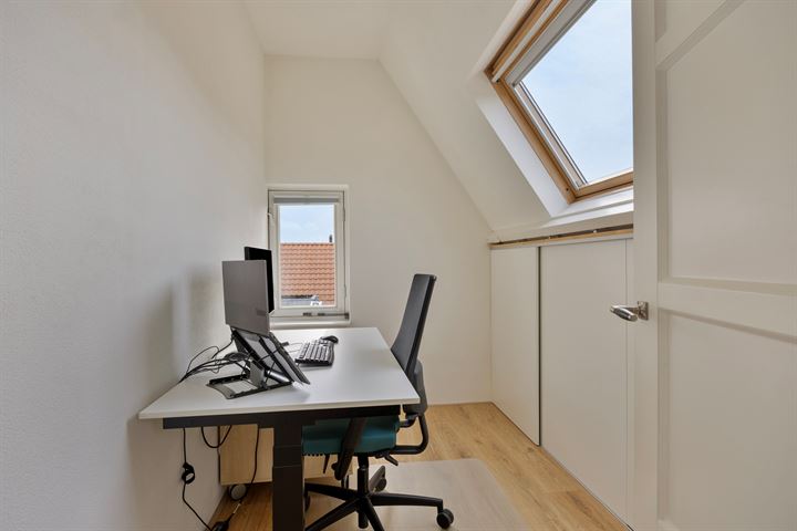 View photo 30 of Groen van Prinstererstraat 26