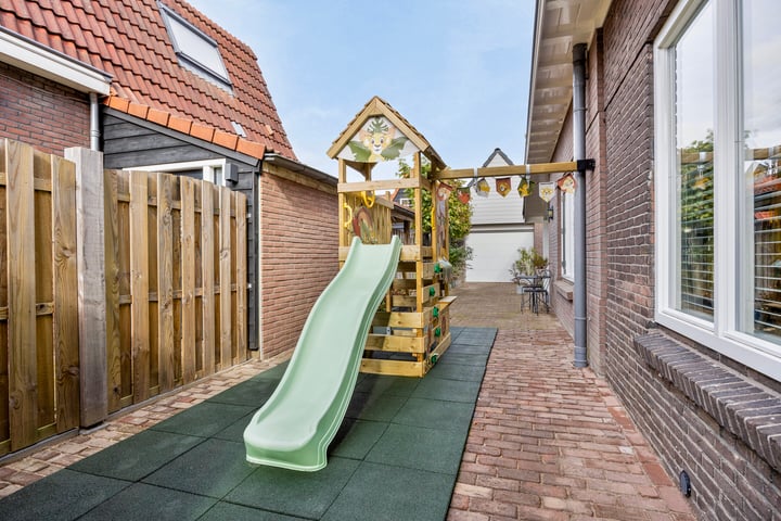 Bekijk foto 32 van Groen van Prinstererstraat 26