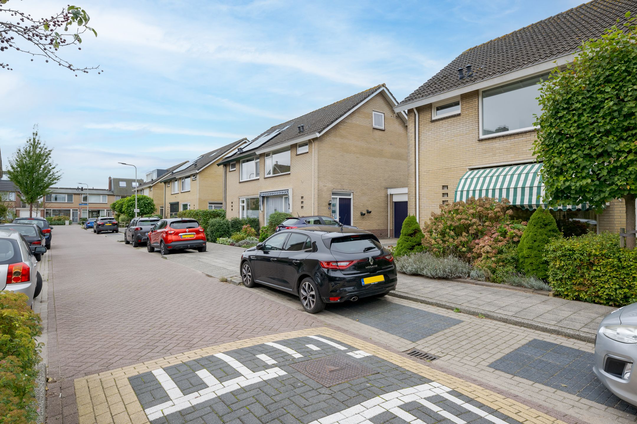 Foto 9 van Burgemeester van Outerenstraat 13