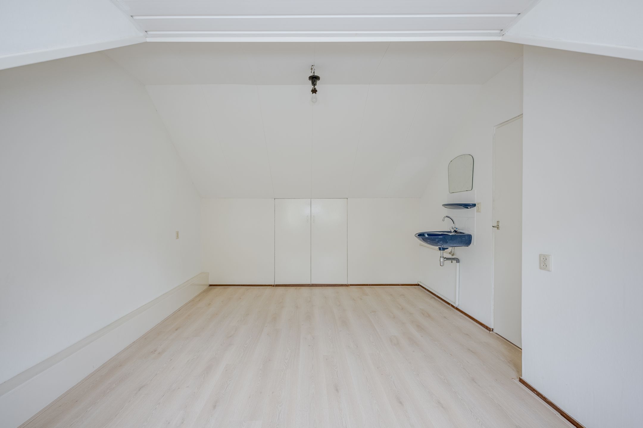 Foto 36 van Burgemeester van Outerenstraat 13