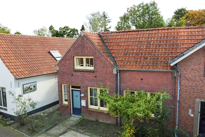 View photo 31 of Hoenderstraat 18