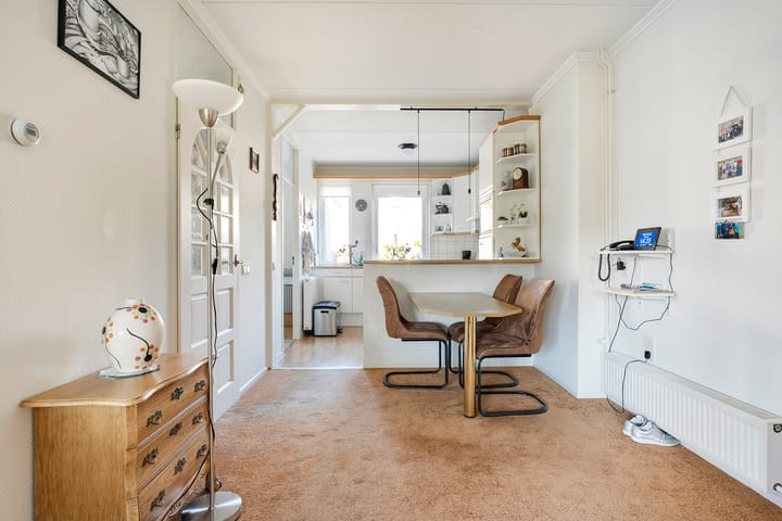 Foto 2 van Luchtenstein 14