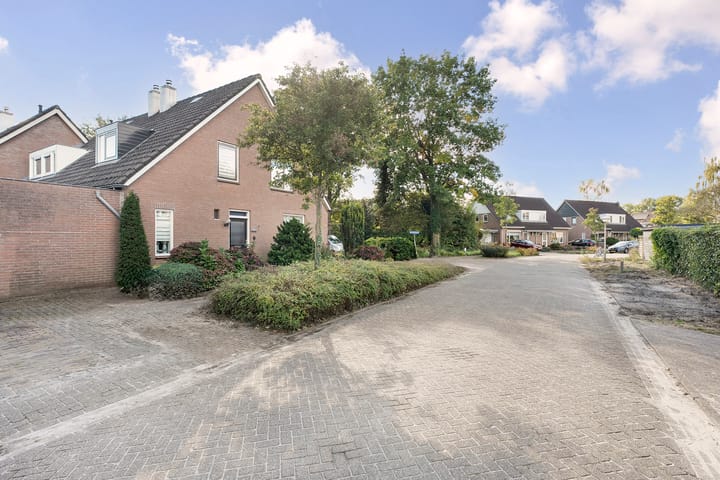 Foto 4 van Luchtenstein 14