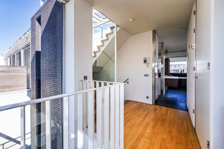 Photo 20 of Lisdoddelaan 31