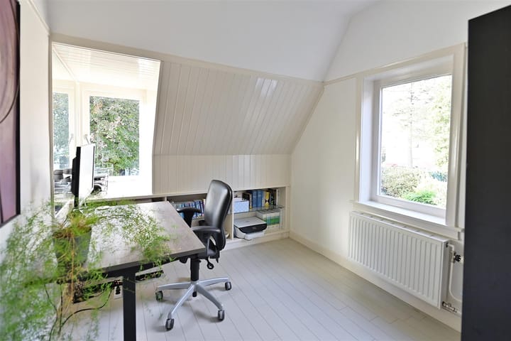 Foto 14 van Albertus Perkstraat 62