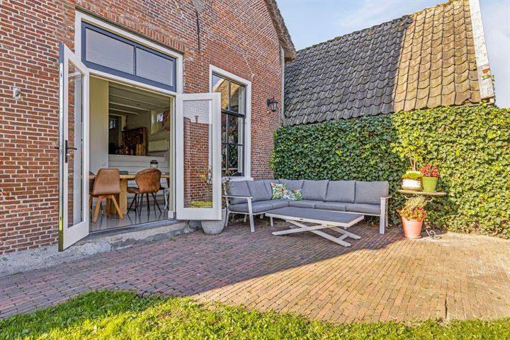 View photo 20 of Graaf Florisweg 4