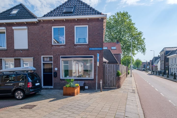 View photo 37 of Klaas Benninkstraat 77