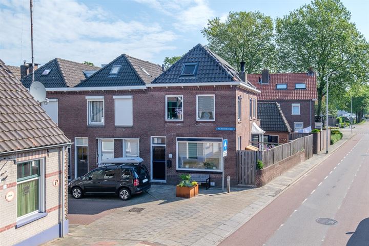 View photo 41 of Klaas Benninkstraat 77