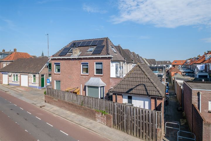 View photo 42 of Klaas Benninkstraat 77